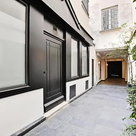 Beautiful Flat Rue Saint-honore Apartment
